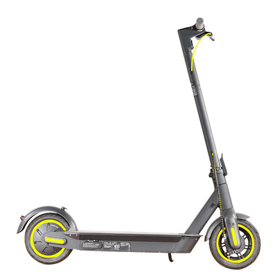 Alüminyum Alaşımlı Elektrikli Bluetooth Scooter 30km / H Fırçasız Kontrol Cihazı