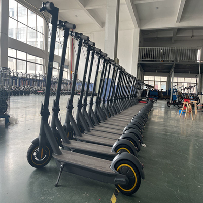 Yetişkinler için Taşınabilir Akıllı Elektrikli Scooter 65km LCD Hız Pil Işık Kontrolü