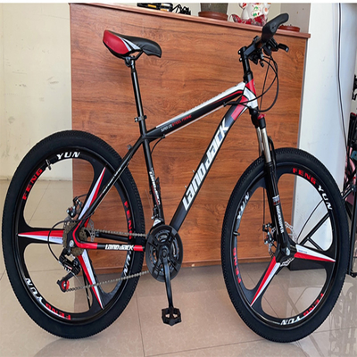 26&quot; Off Road Sürüş Yüksek Karbonlu Çelik Dağ Bisikleti
